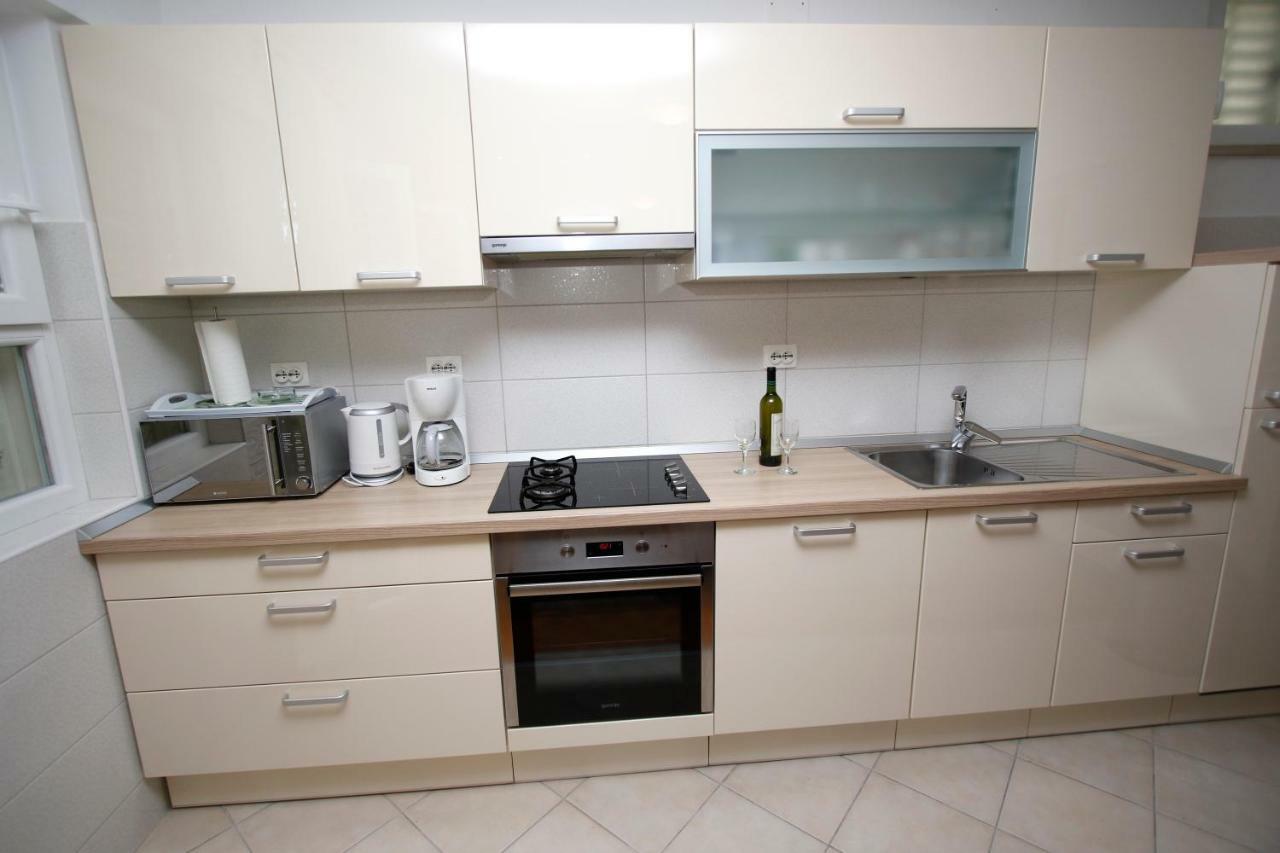 Villa Grozdic Makarska Bagian luar foto